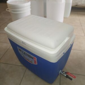Macerador Conservadora 27 Litros con canilla y chupapalmer