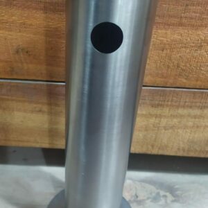 Pilon de acero inoxidable de una canilla